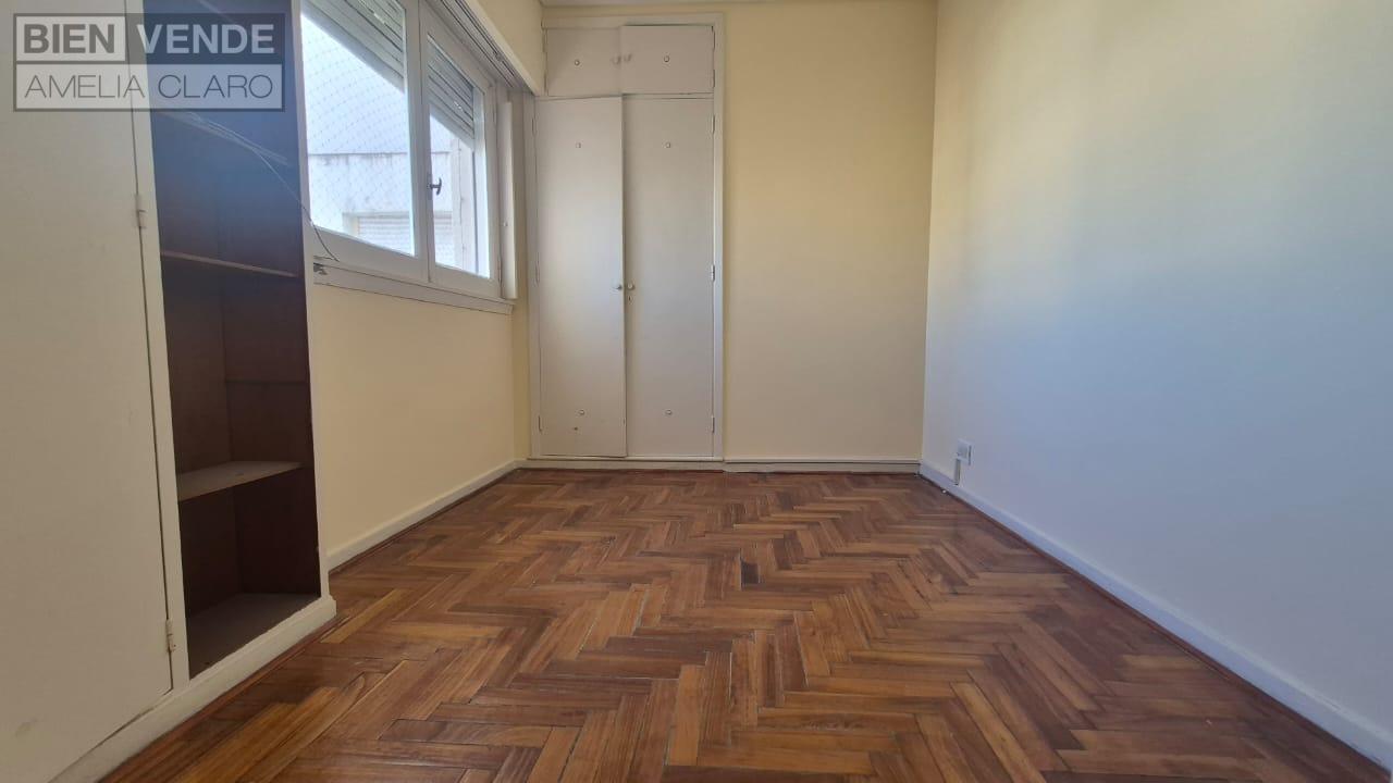 Foto de EXCELENTE SEMIPISO 3 AMBIENTES AL FRENTE CON BALCÓN | A 2 CUADRAS DE, imagen 1