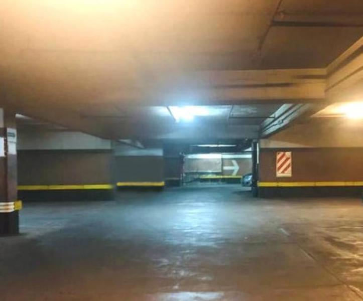 Foto de COCHERA CUBIERTA EN VENTA MICROCENTRO, imagen 3