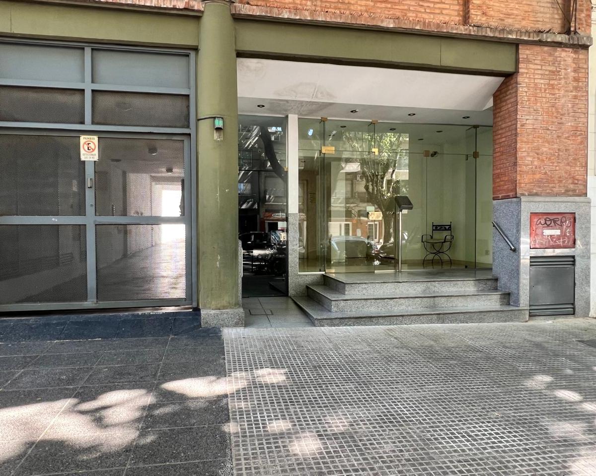 Monoambiente con Patio y Cochera en Triunvirato Al 5400 4