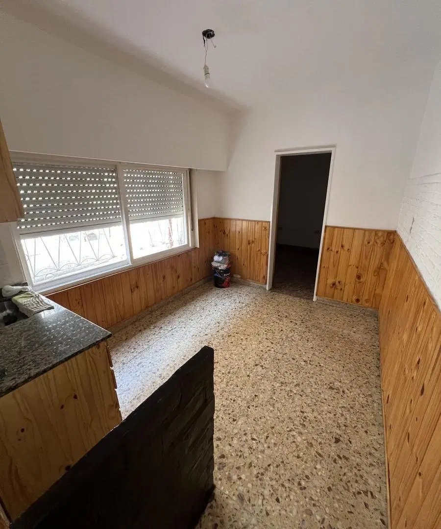 Departamento en Banfield Este 4