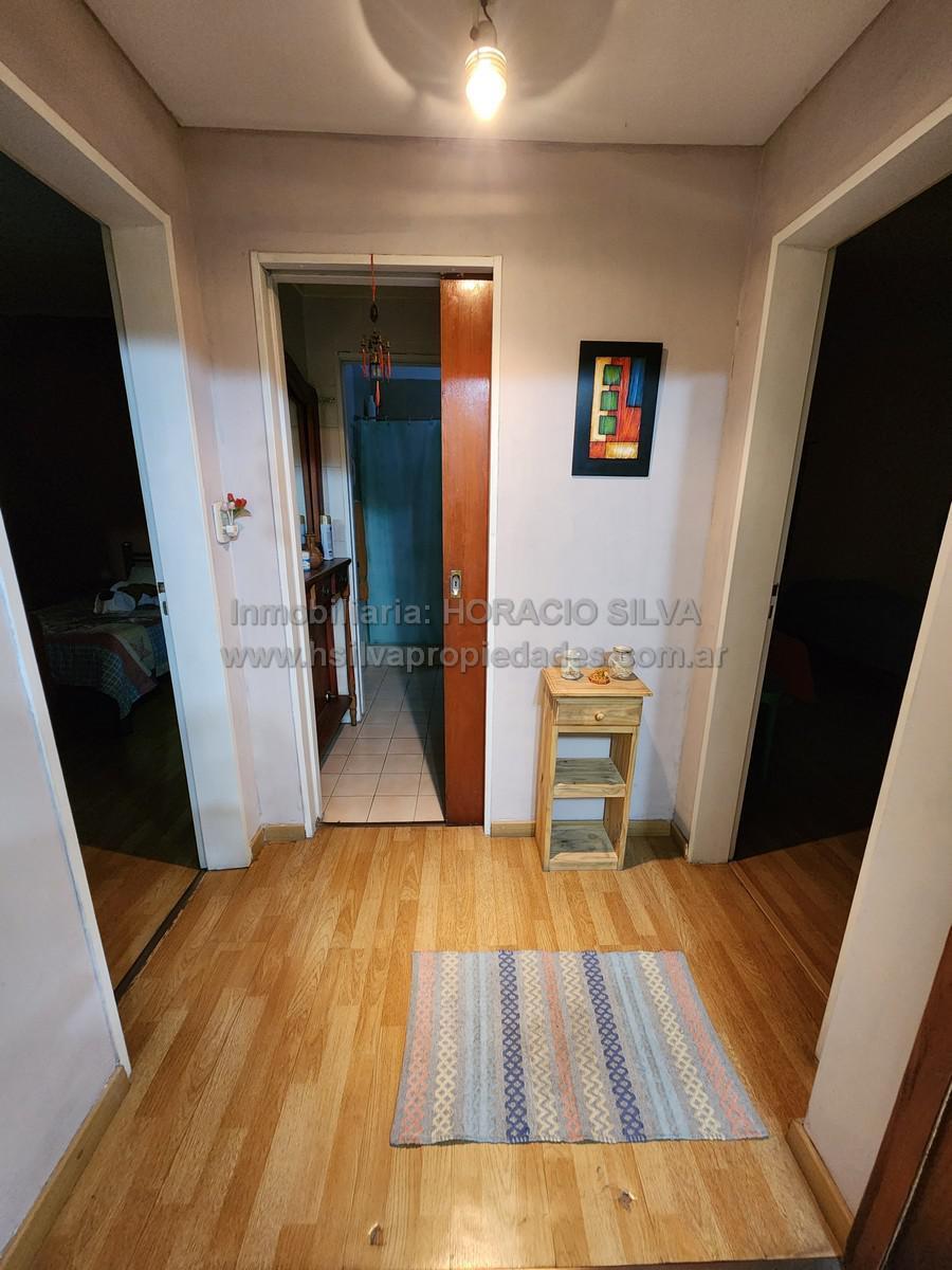 Casa en Valentin Alsina 1