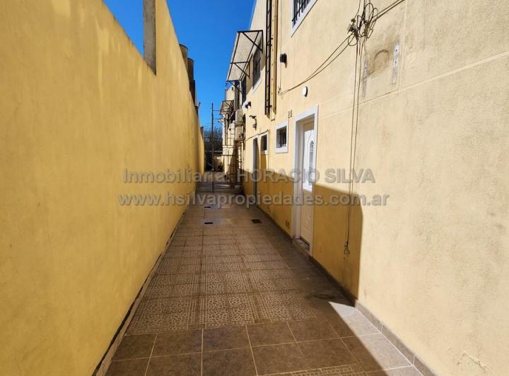 Depto. Tipo Duplex en Contrafrente / Lanus Oeste 3