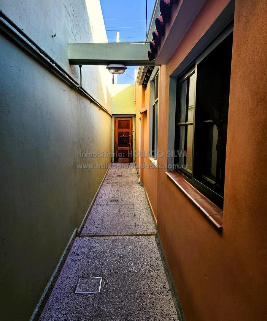 Foto de Casa en Valentin Alsina, imagen 2