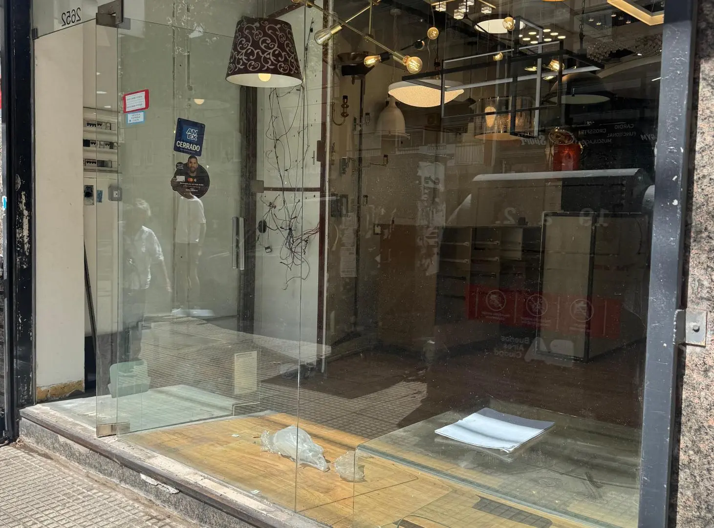 Santa Fe y Anchorena Local comercial de 158 m² frente 4m 3