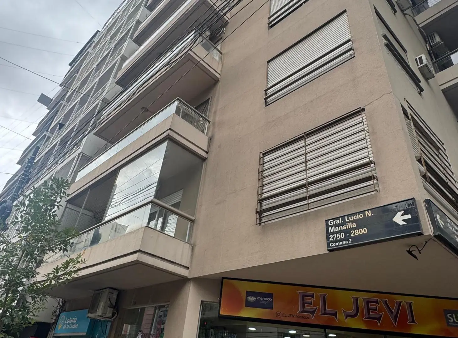 Anchorena y Mansilla 2amb 1er piso frente balcon con amenities 3