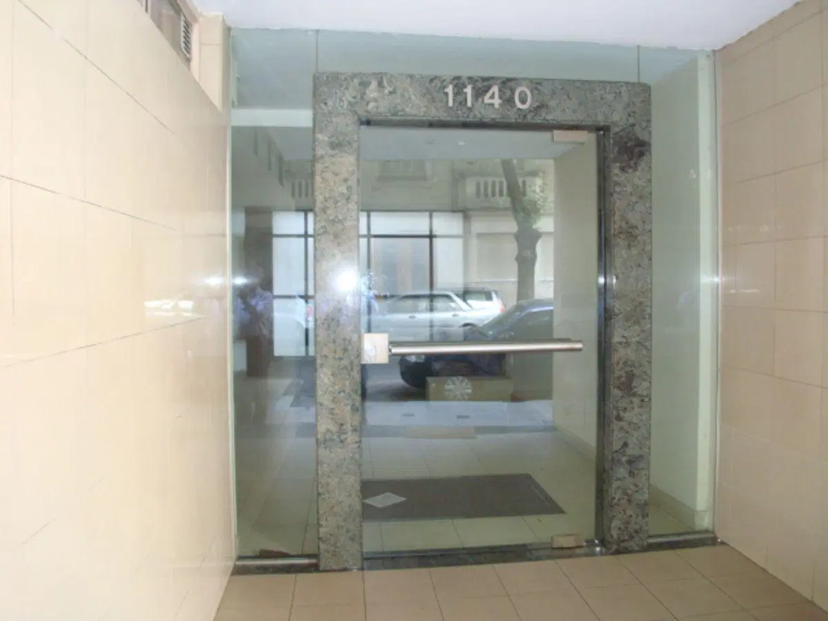 Jean Jaures y Mansilla 1 amb PB frente cocina y baño completo 4