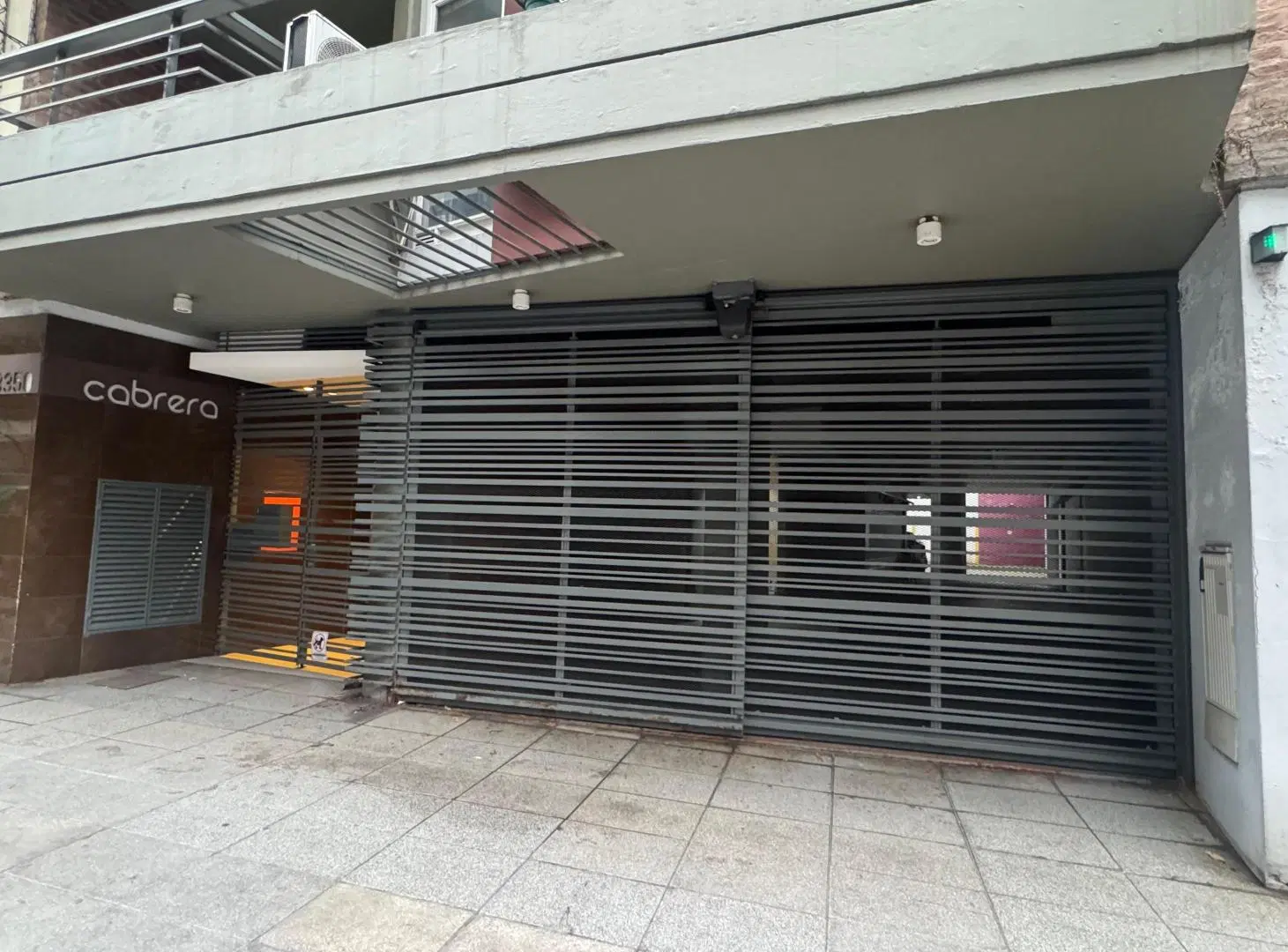 Cabrera y Billinghurst 2amb 9no piso con cochera fija y terraza de uso exclusivo impecable 3