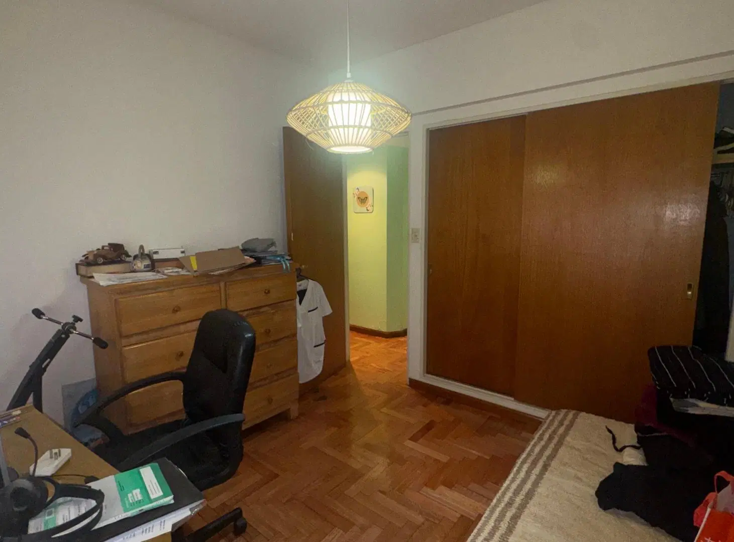Senillosa y Gayaquil 2do piso frente balcon 4 c/dep 2 cochreas 4