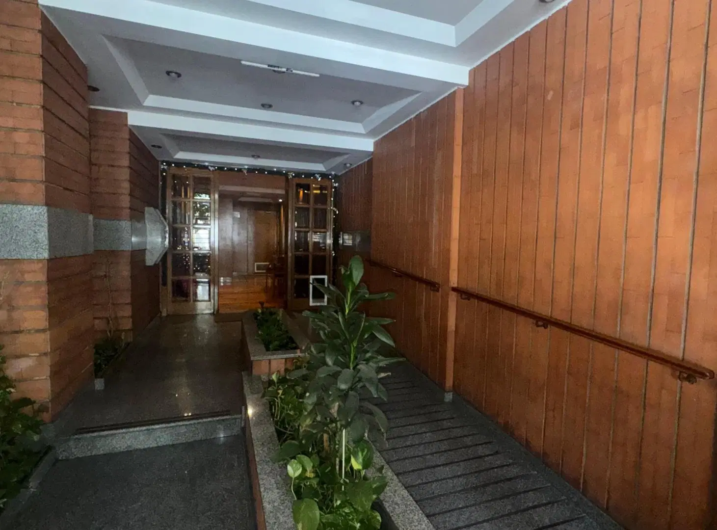 Senillosa y Gayaquil 2do piso frente balcon 4 c/dep 2 cochreas 4