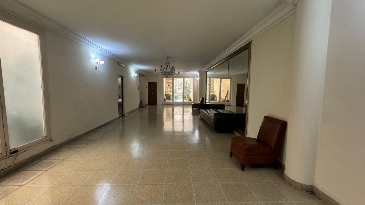 Foto de Charcas y Anchorena 2 amb 1er piso con patio reciclado a nuevo, imagen 5