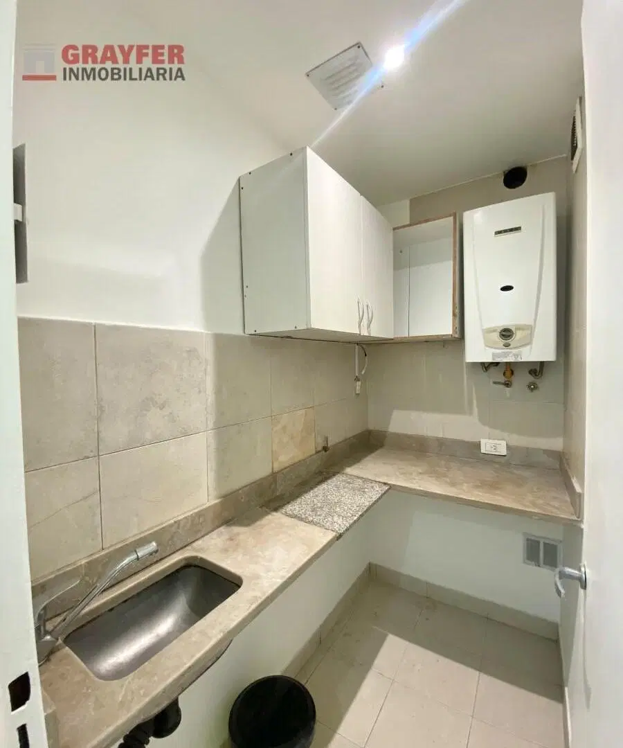 LARREA 1000 8