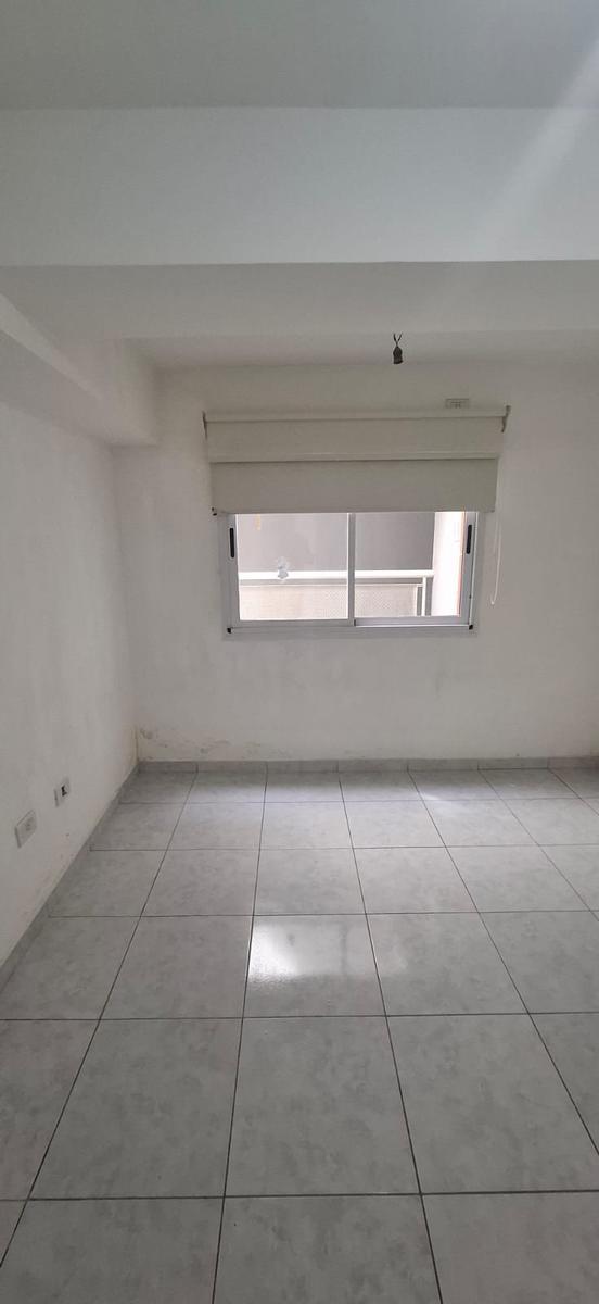 Departamento en Lanús 5