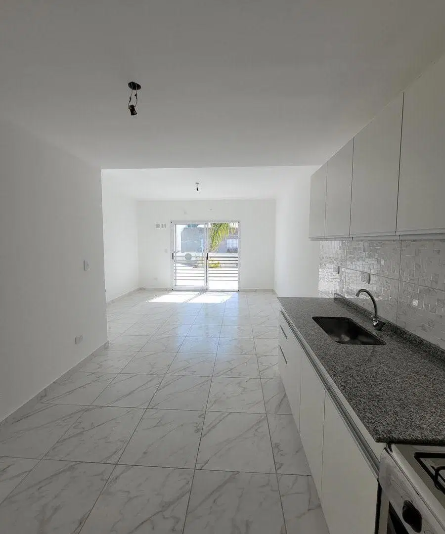 ALQUILER Departamento 2 ambientes y medio - Villa Luzuriaga 8