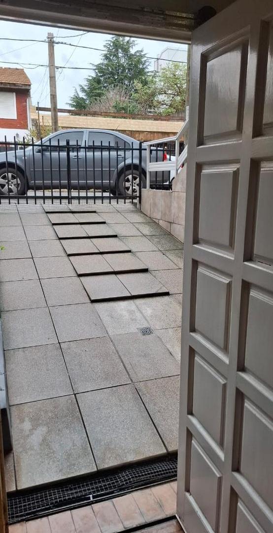 Foto de Triplex en Lomas Del Mirador con cochera, imagen 3