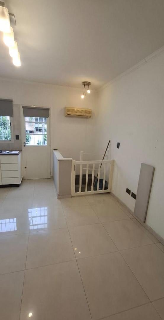 Foto de Triplex en Lomas Del Mirador con cochera, imagen 5