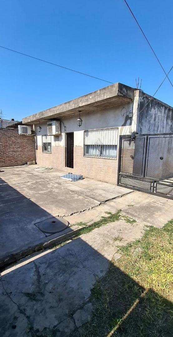 Foto de CASA 3 AMBIENTES, 650M2 en Gregorio De Laferrere, imagen 1