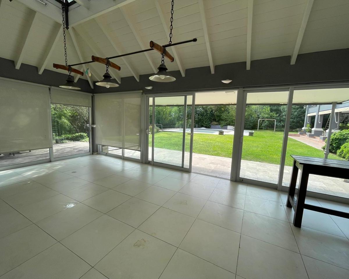 Importante Casa en Las Delicias 4 Dorm., con Pileta, Q 4
