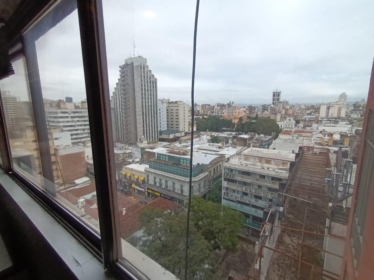 Foto de ALQUILER EXCELENTE OFICINA COMERCIAL EN EL EDIFICIO DE LA BOLSA DE COMERCIO, imagen 4