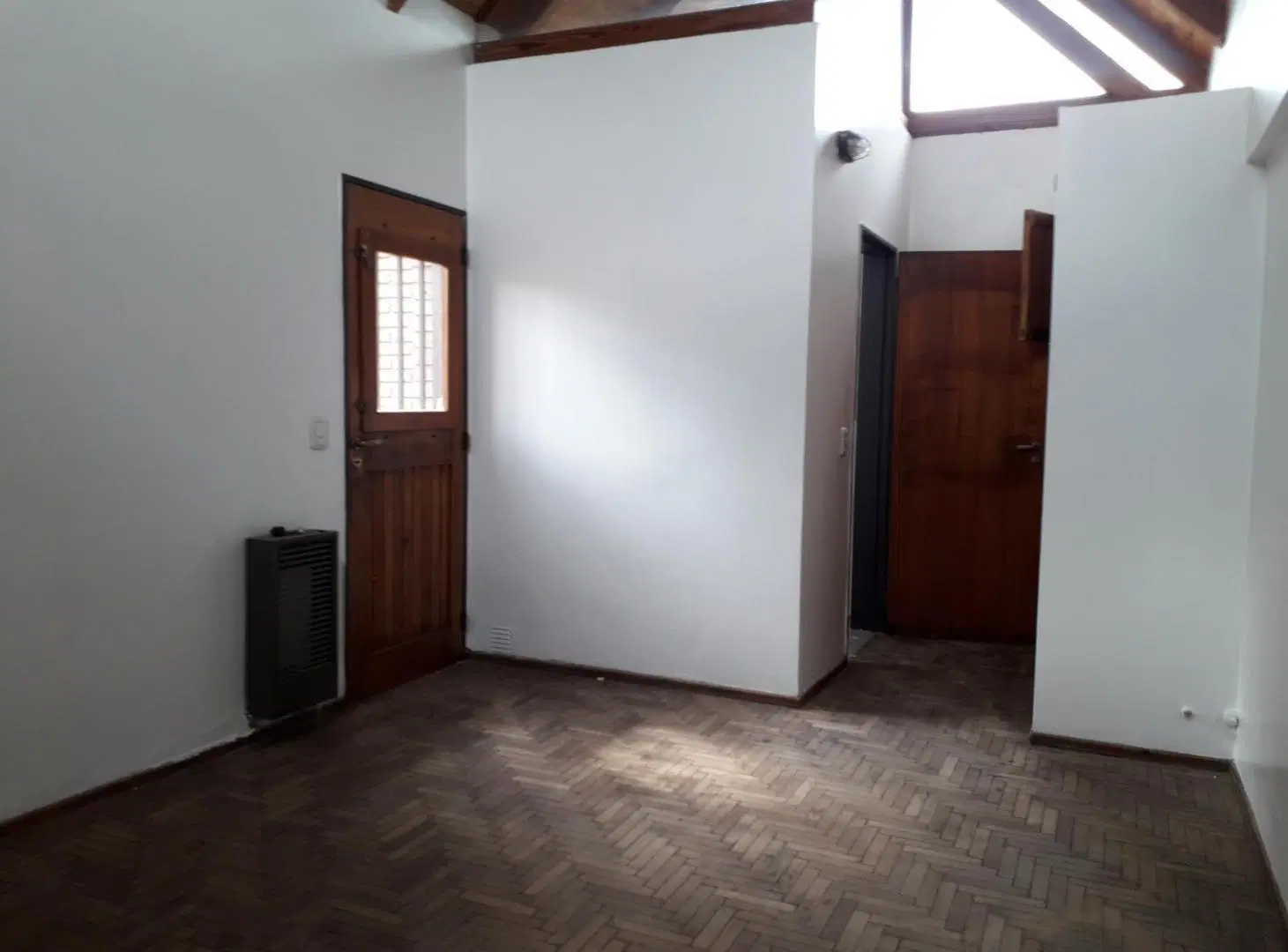 Casa Zona Cerro, Dino, APTO CREDITO, 3 dormitorios, playroom y servicio, patio , Pileta 8