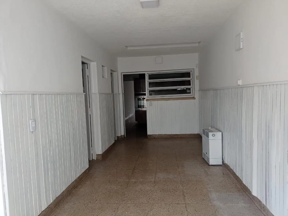 A metros Rafael Nuñez - Una Planta , 3 dorm 2 Baños, Cochera doble , Vivienda o comercial 3