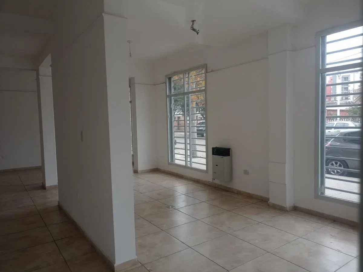Local esquina Alta Cordoba, escuchamos su propuesta 4
