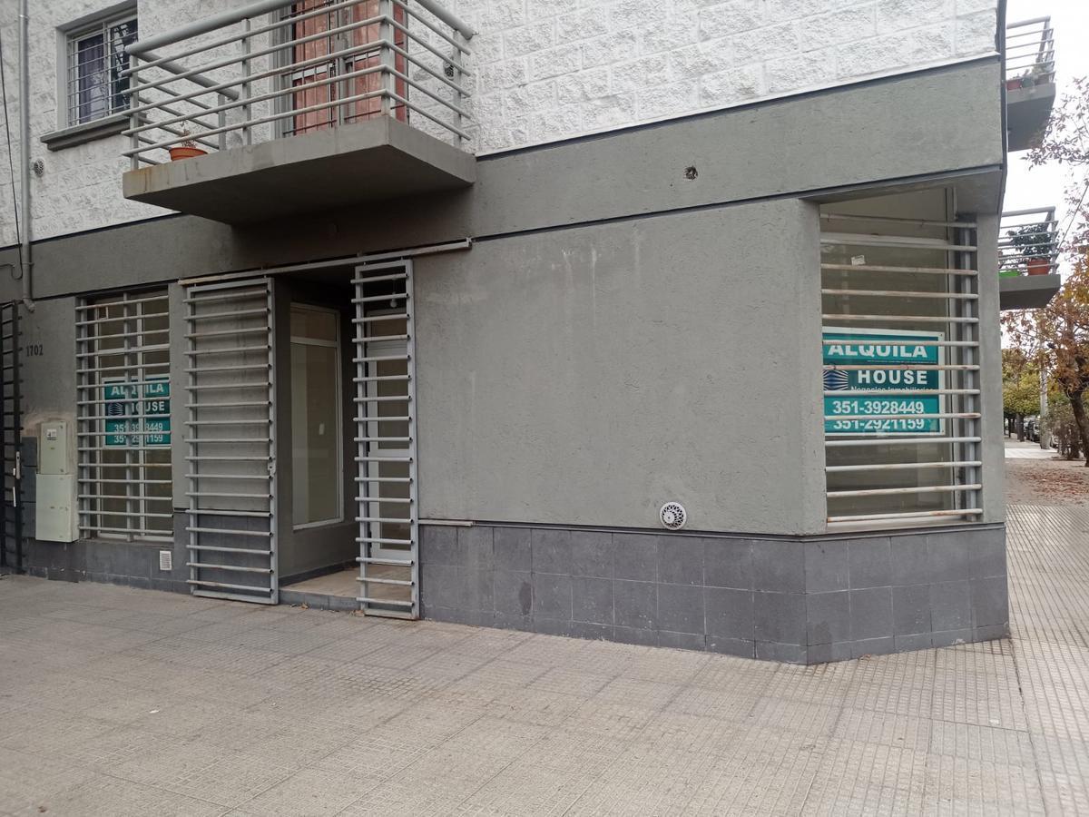 Local esquina Alta Cordoba, escuchamos su propuesta