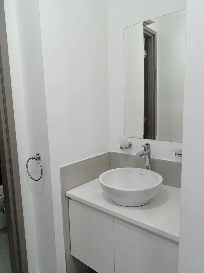 Frente a Capitalinas, Torre Fluss, 2 baños , balcón terraza con asadorD 4