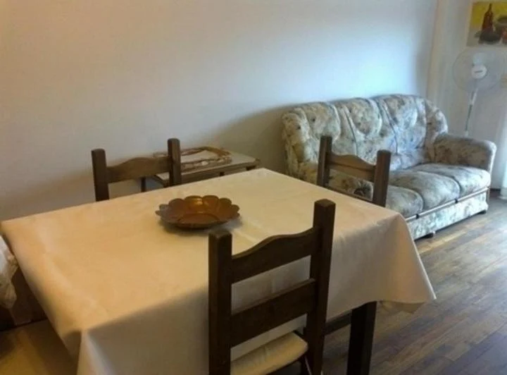 3 AMBIENTES Barrio Norte C/Balcon 5