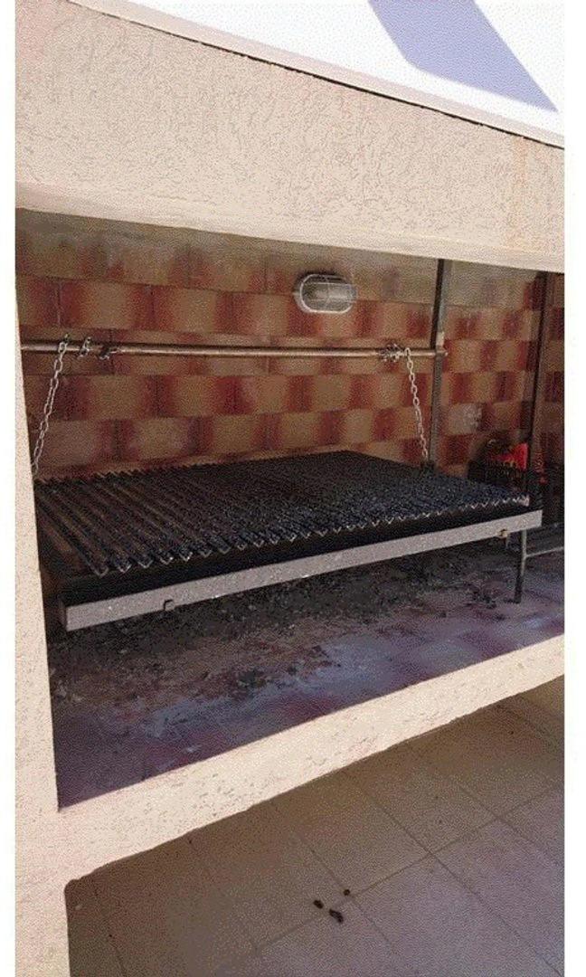 BALCON A LA CALLE -SEGURIDAD-JACUZZI-PARRILLA -SUM-