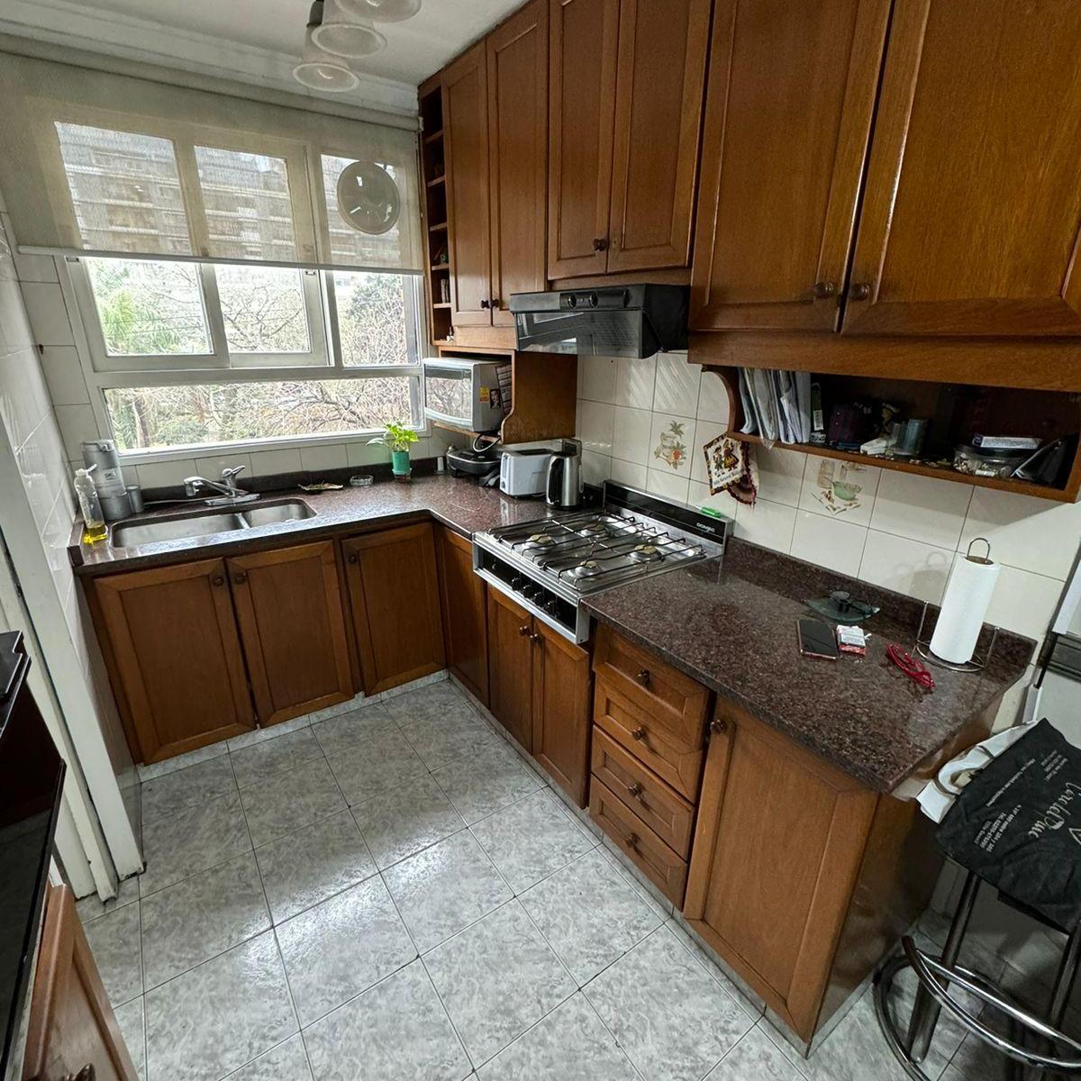 Departamento de 4 ambientes - Brandsen y Av. Montes de Oca