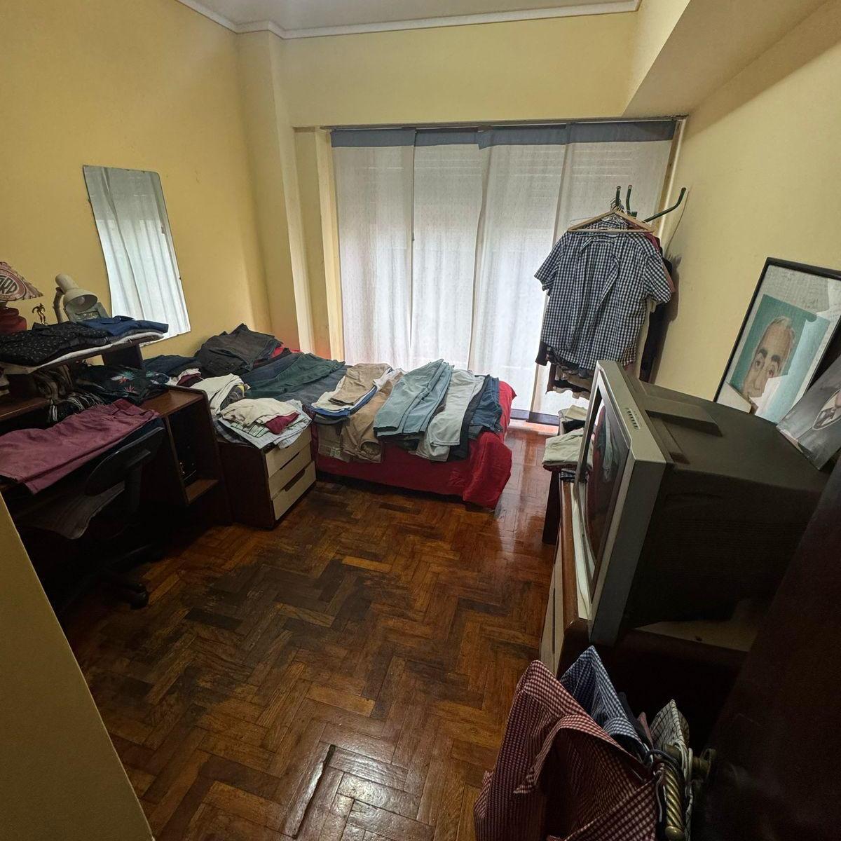 Departamento de 4 Ambientes con Dependencia - Aristóbulo del Valle Al 1600 1
