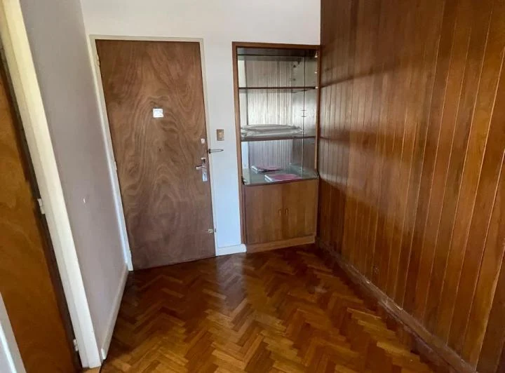 Departamento de 3 Ambientes con Dependencia - Av. Montes de Oca al 0 3