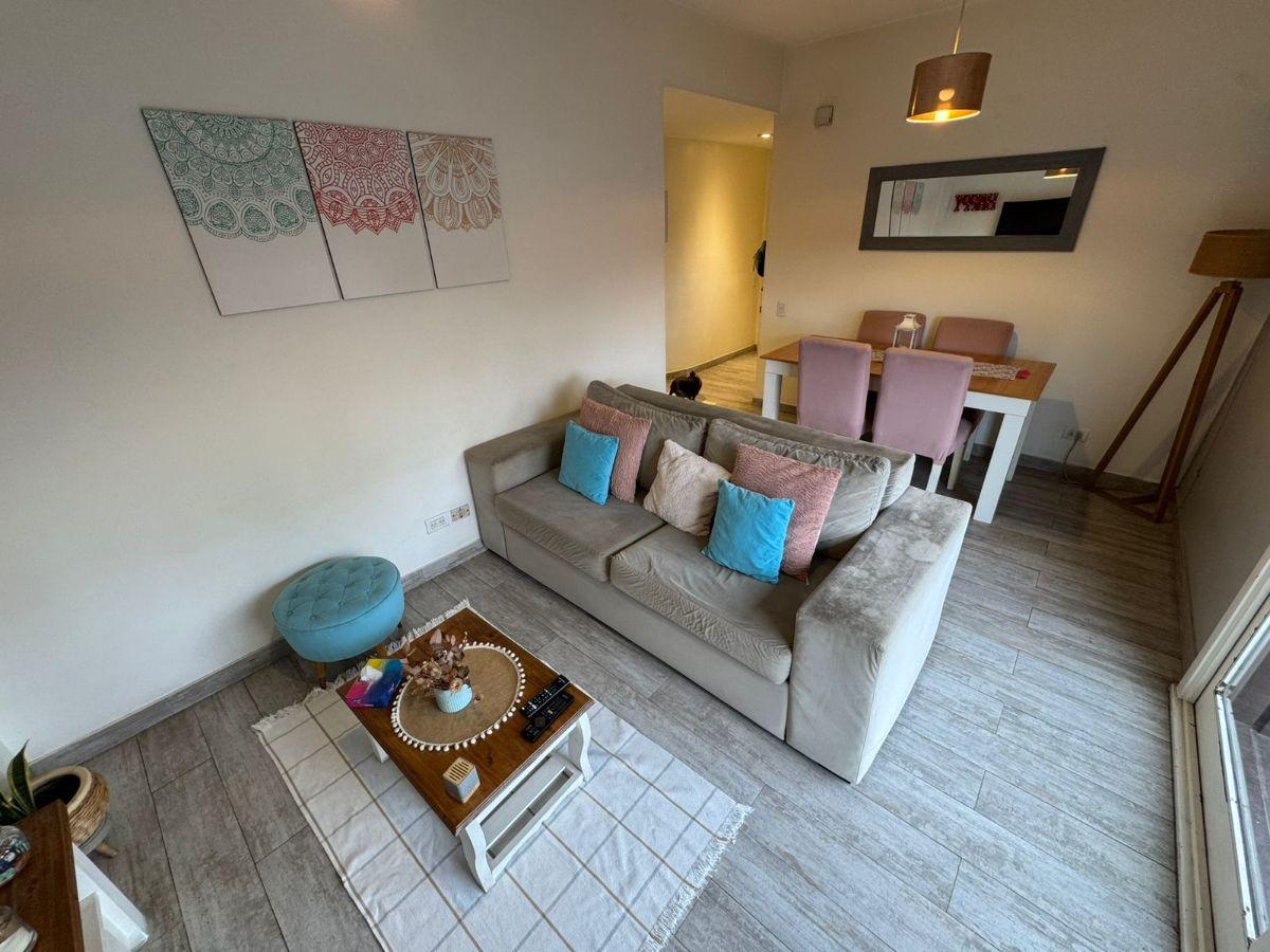 Departamento de 2 Ambientes - Av. Montes de Oca al 1100