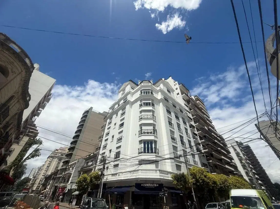 Departamento de 3 Ambientes con Dependencia - Alsina al 100 1