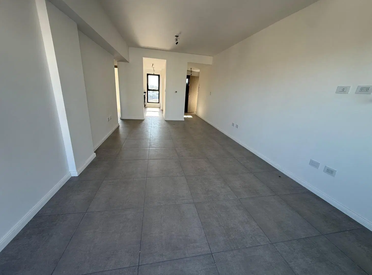Departamento de 3 Ambientes -J. B. Palaá al 200 2
