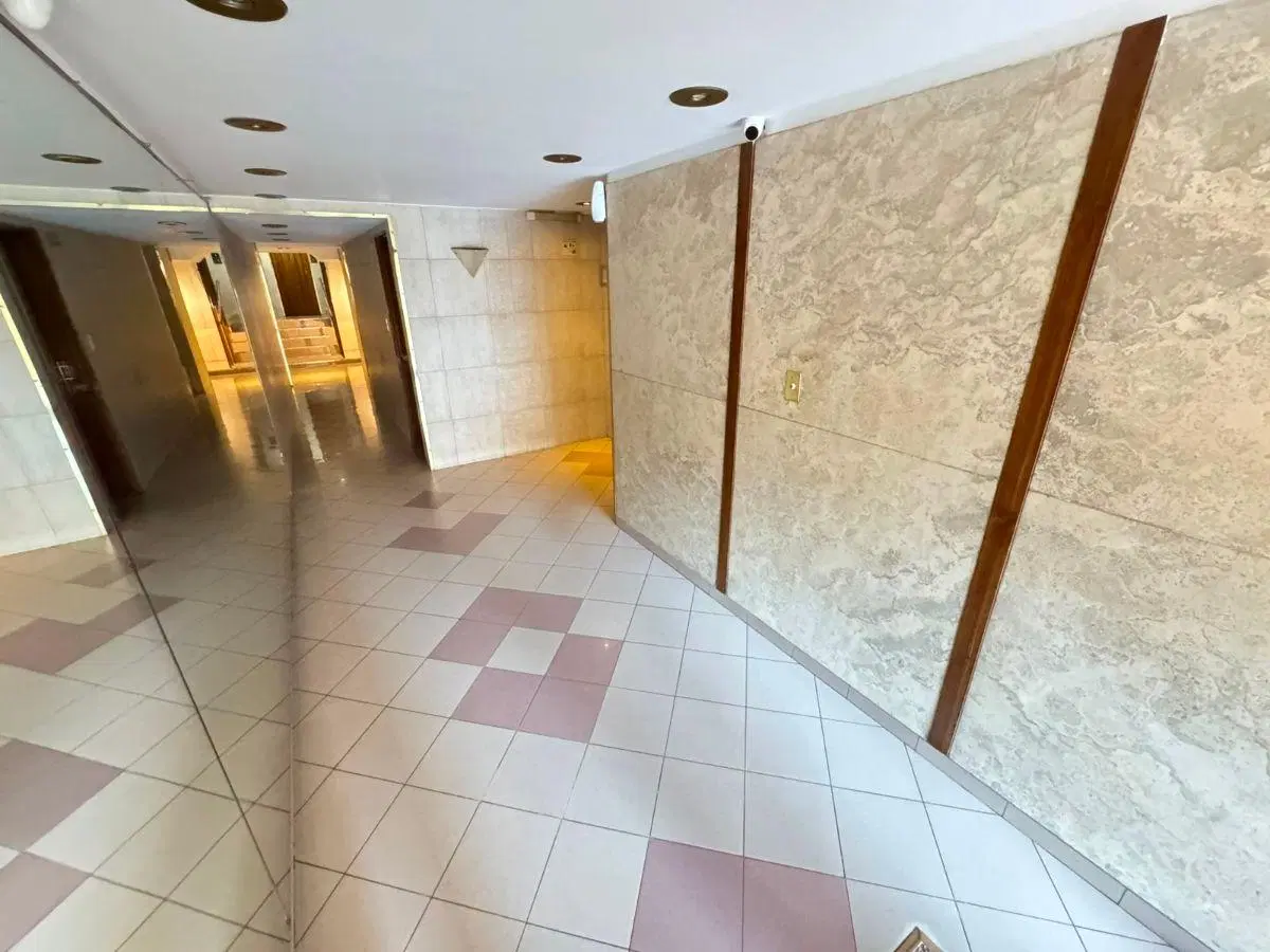 Departamento de 4 Ambientes con Dependencia - Av. Almirante Brown al 700 5