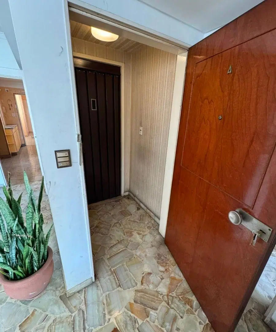 Departamento de 4 Ambientes con Dependencia - Av. Almirante Brown al 700 8