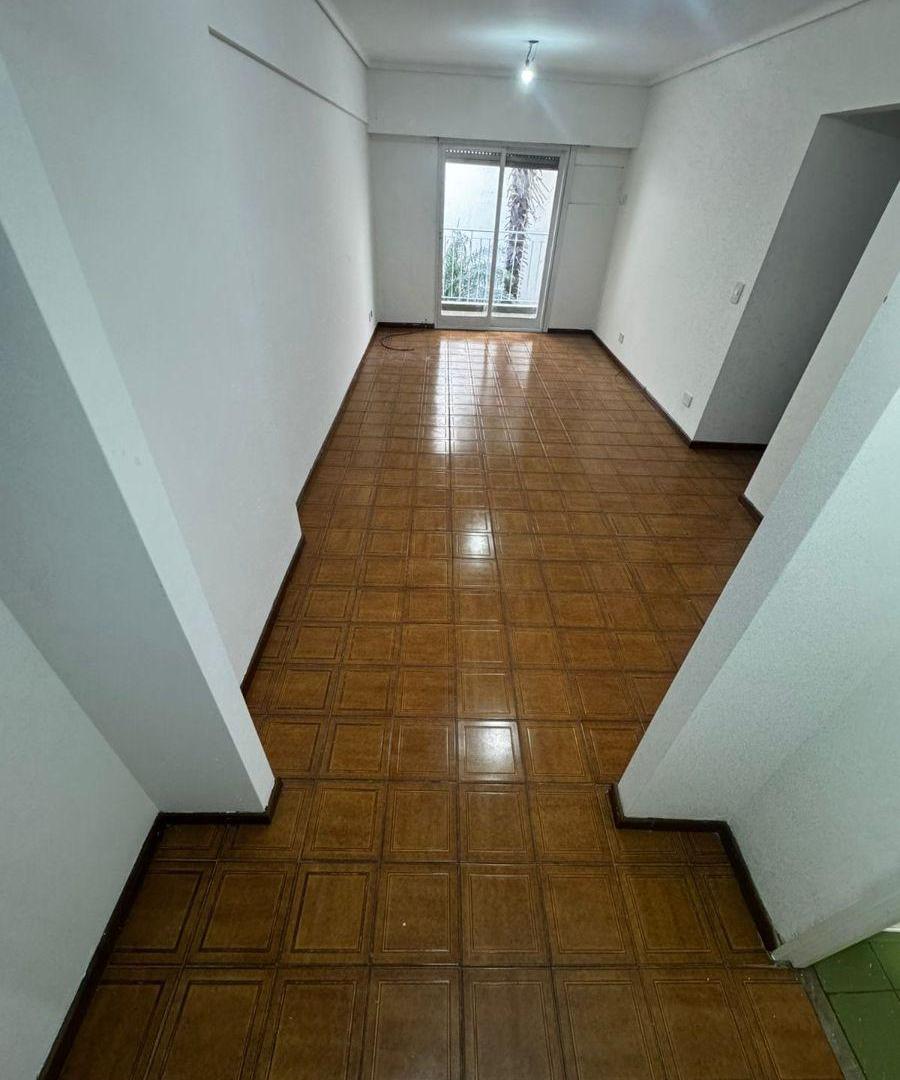 Foto de Departamento de 4 Ambientes - Coronel Salvadores al 1600, imagen 1
