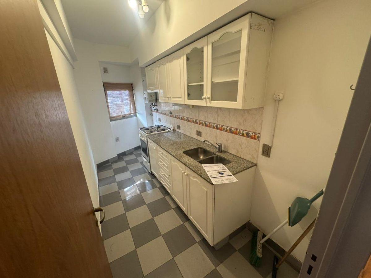 Foto de Departamento de 2 Ambientes - Av. Martín García al 800, imagen 4