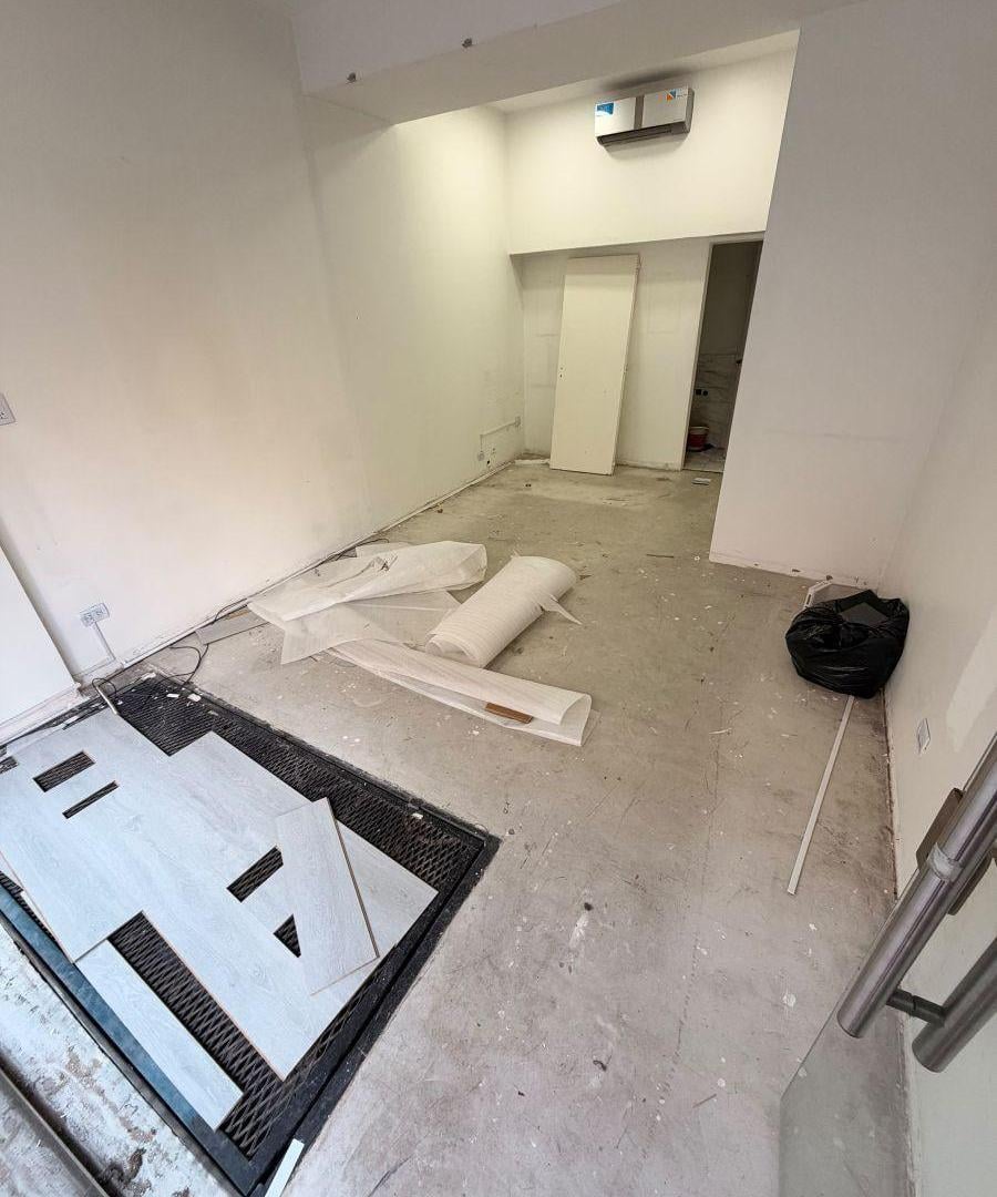 Foto de Local Comercial - Av. Montes de Oca al 1000, imagen 1