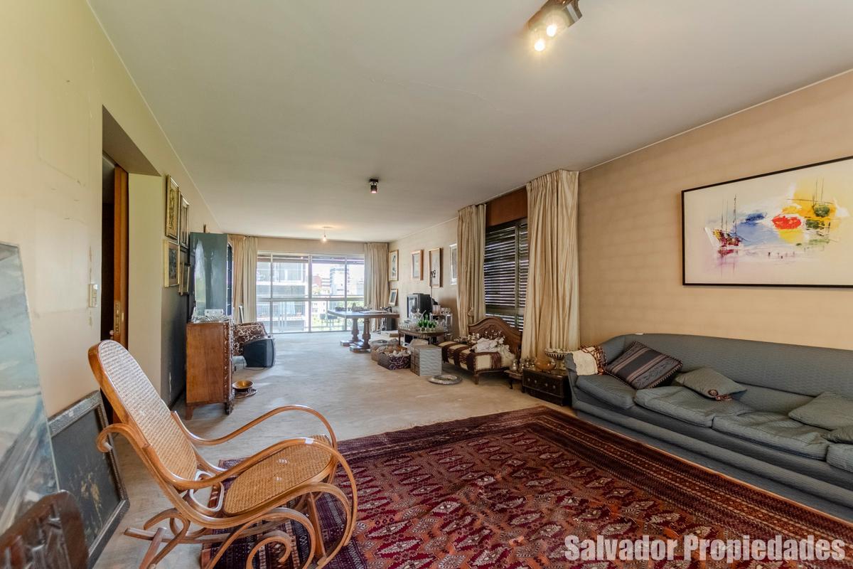 Excelente Piso en Exclusiva Ubicacion en Belgrano con Cochera Doble 2