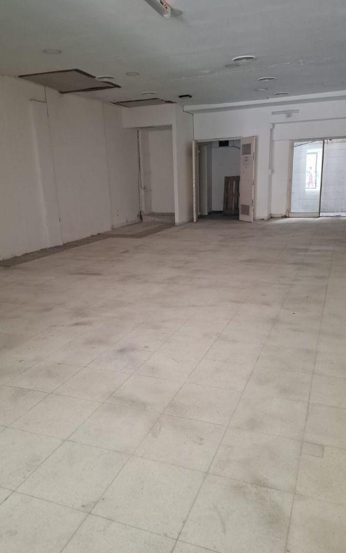 Foto de Espectacular local en pleno Flores de 240m2!, imagen 3