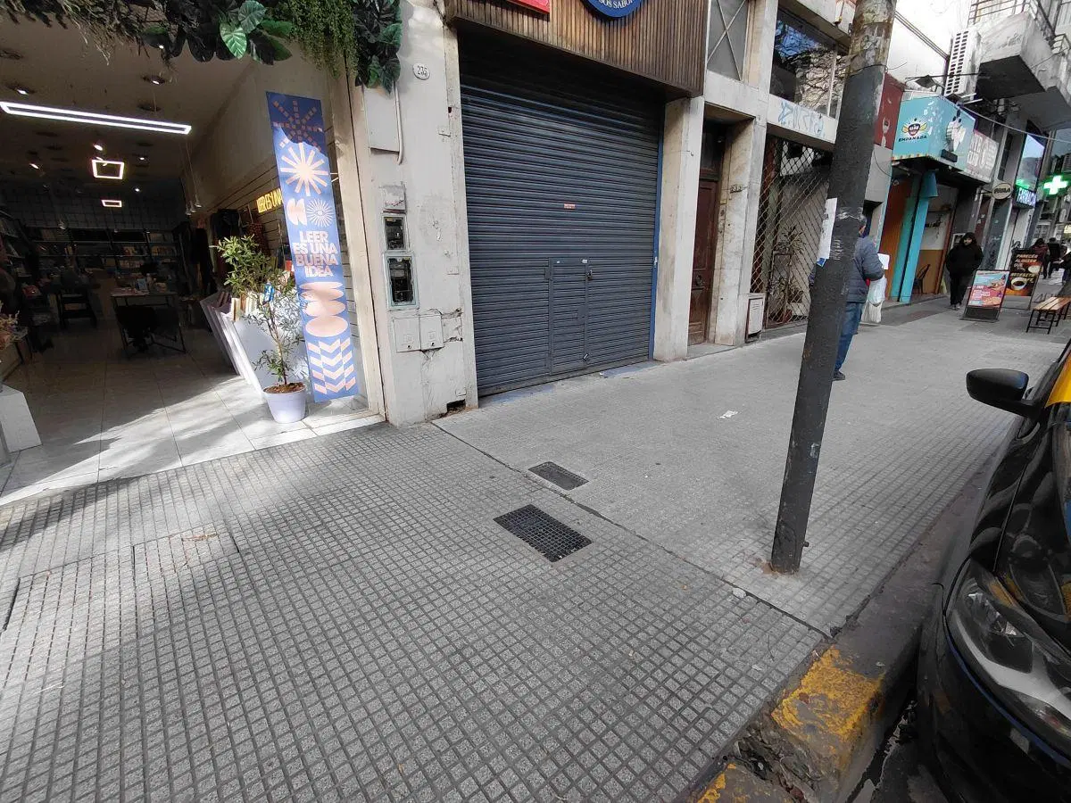 Excelente local sobre Scalabrini Ortiz a metros de Av. Corrientes! 5