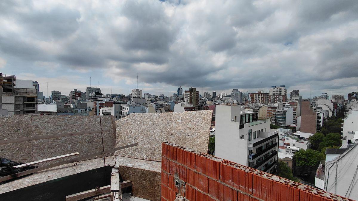 Foto de Excelente departamento de 2 ambientes con 2 balcones en piso alto en, imagen 1