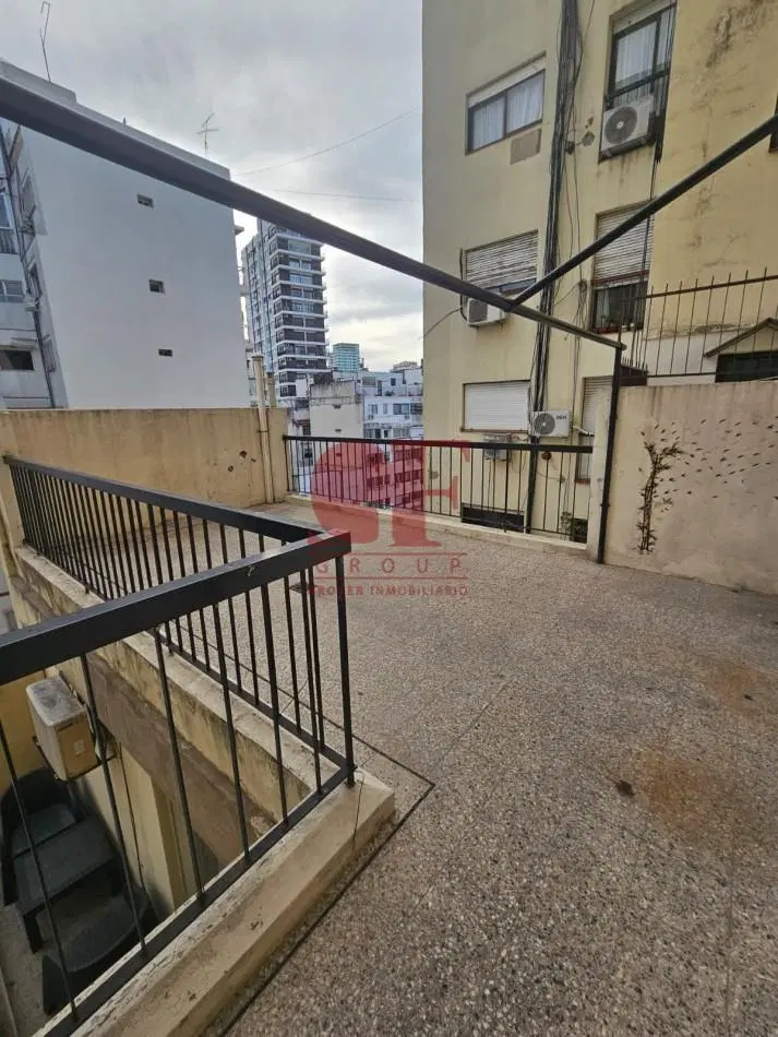 Semipiso super luminoso con terraza propia de 23 metros de terraza propia 4