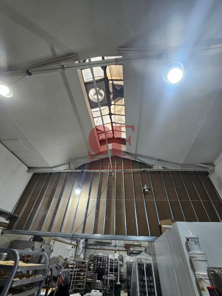 Foto de Excelente Galpon/Edificio a la venta con renta!!, imagen 2
