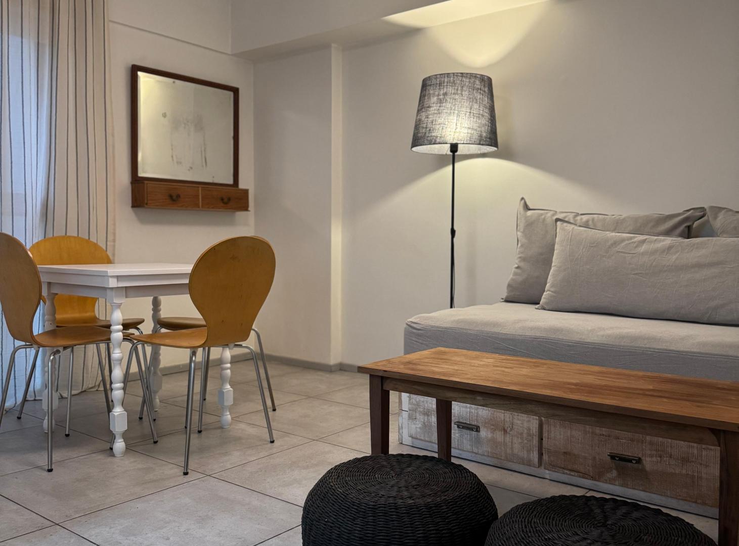 Depto. amoblado a nuevo en alquiler en Recoleta