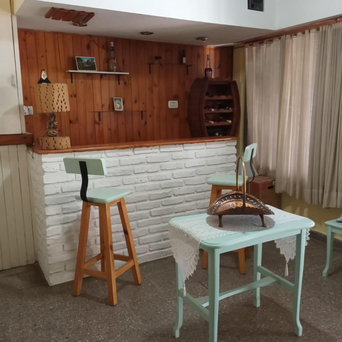 Venta de casa de estilo antiguo en Burzaco