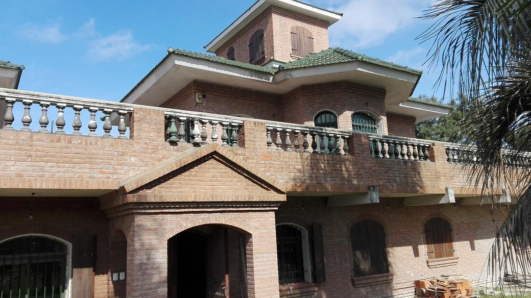 Alquiler de Importante Casa en Tigre 5