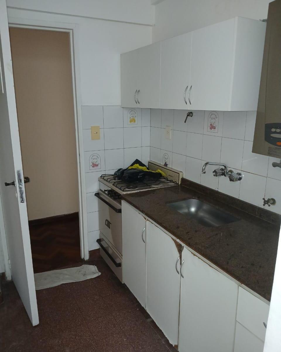 Venta de Departamento de Tres Ambientes en San Telmo 1